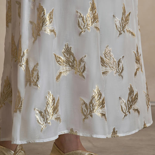 【林栖设计小店】花影鎏光|米白色半身裙抽褶宽松显瘦2026早春新款裙子女1961088 商品图3