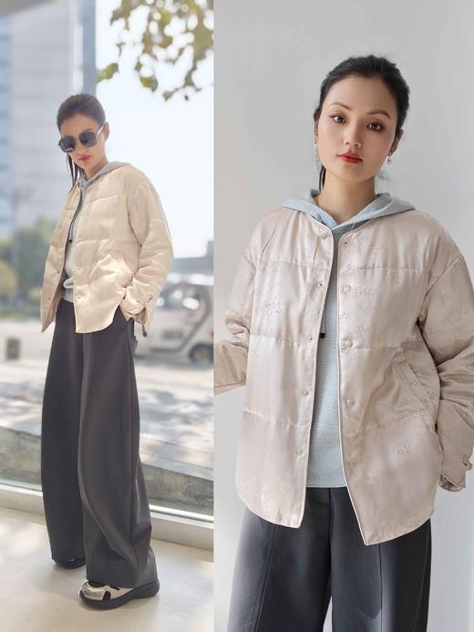 58M859时尚气质款新中式国风圆领鹅绒服 商品图2