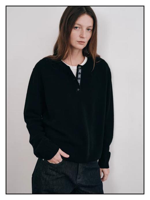 shyshystill/shy202509040/亨利领百搭格纹细节拼接100%全羊毛三色毛衣 商品图2