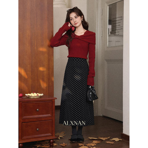 鹿向南「果园暖织」圣诞新年法式红色针织衫女秋冬内搭设计感上衣 商品图2