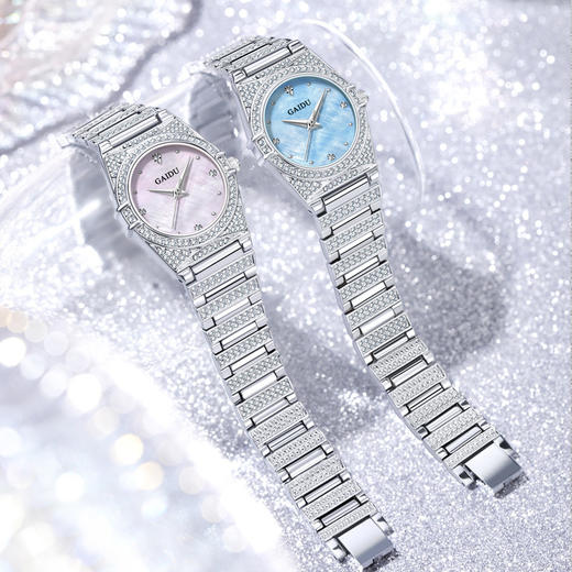 【众星揽月❗️满天星星钻腕表】超薄防水夜光贝母腕表，耐磨防刮花，清晰透亮，熠熠生辉，全面保护时尚轻奢满钻钢带石英女表QQ情人节礼物男女朋友 商品图2