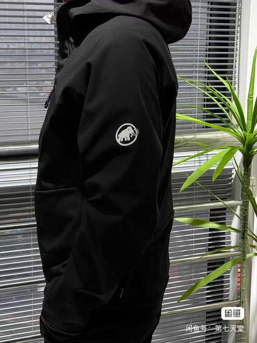 原单正品 Mammut猛犸象Aenergy SO Hybrid男款户外防风弹性软壳夹克衫，防风防泼水，拼接透气吸汗抓绒保暖舒适，户外跑步首选，软壳夹克外套
两个色， M-2XL 商品图6