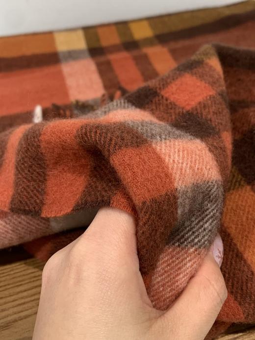 【高品质私服】【IC格纹围巾】甄选百分百山羊绒，轻盈如云，绵软亲肤N1628-CC【无标出货 介意慎拍】 商品图12