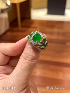 5032812，蛋面戒指。具体价格微信咨询