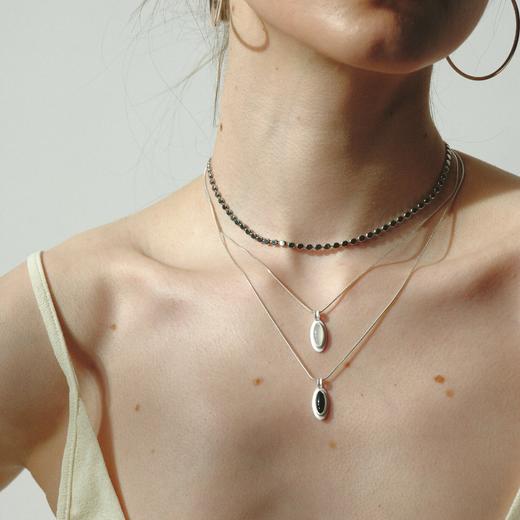 alodia.co｜漾玥白玛瑙黑玛瑙项链S925银镀白金设计款 商品图0