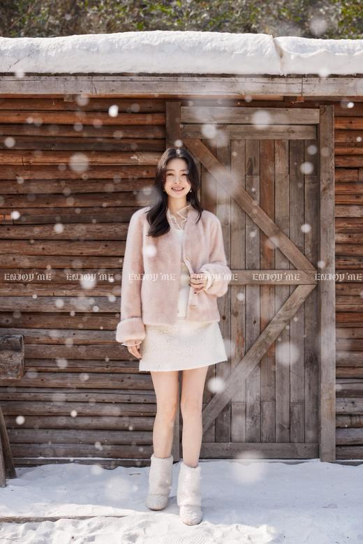 【门店同款】ENJOY冬季“暖冬软糖”V领毛外套 168443075 商品图2