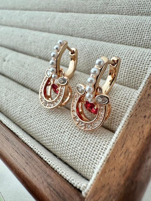 施华洛世奇Symbolica红运马蹄耳环，将幸运符号化作行走的高光配饰 商品图2