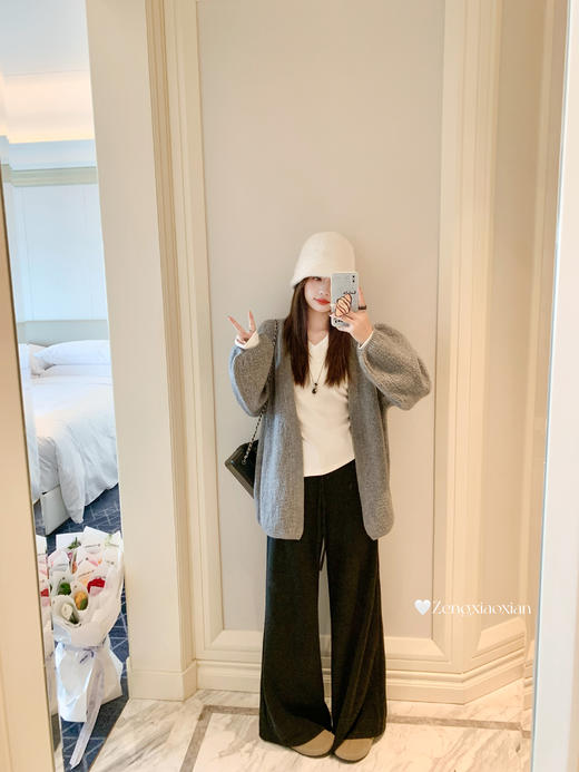 <曾小咸推荐>现货秒杀 ！微信超特价！2色v领磨毛开叉t恤 日常119.99 立减60 秒杀59.99！！ 商品图6