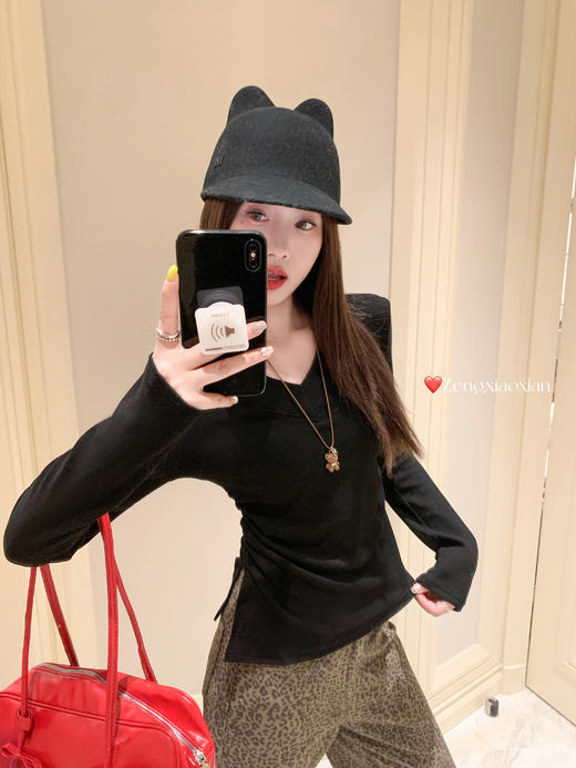 <曾小咸推荐>现货秒杀 ！微信超特价！2色v领磨毛开叉t恤 日常119.99 立减60 秒杀59.99！！ 商品图7