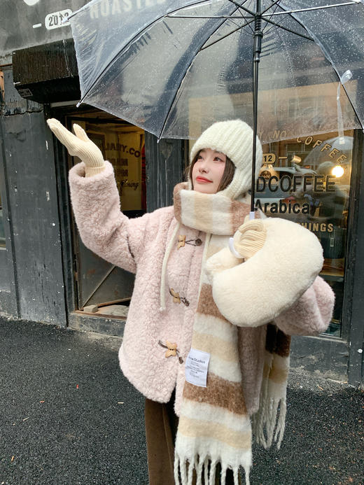 <曾小咸推荐>现货秒杀 ！微信超特价！翻领粉色羊羔毛厚外套 日常319.99 立减150 秒杀169.99！！ 商品图13