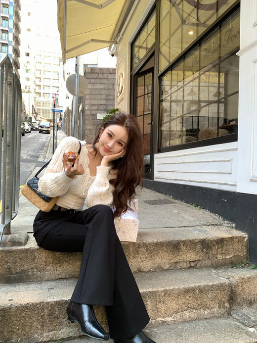 Read Nameless /纯欲钩花白色收腰针织衫 2025/12/20 商品图10