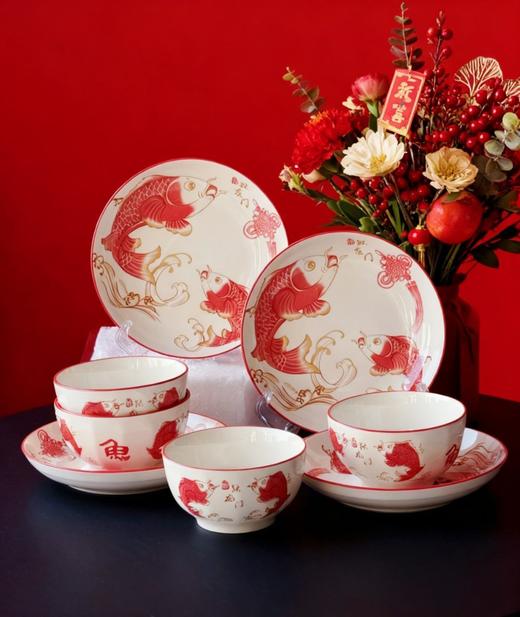 🌸【手慢无！这跃龙门锦鲤碗盘我直接按头安利🔥】 谁懂啊！💥刚拆箱就被全家夸爆的“跃龙门”碗盘，🥰今天给你们搞到福利团了❗  商品图0