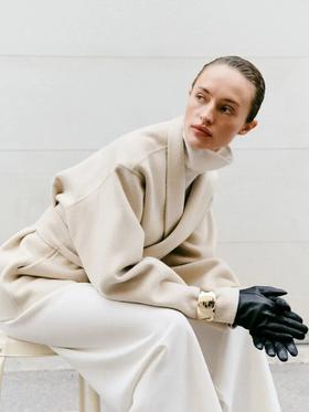 今年“艺术系”穿搭火了，高级显气质！