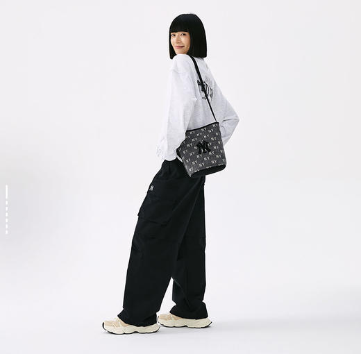 严选 | MLB复古牛仔老花大水桶包 #25FW 男女通背 商品图2