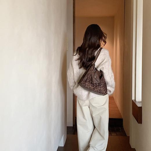 【圣诞新年回馈】香榭曼卡托特包！大容量2025新款时尚豹纹手提单肩包! 商品图0