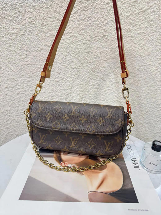 LV Ivy 老花  腋下包 商品图0