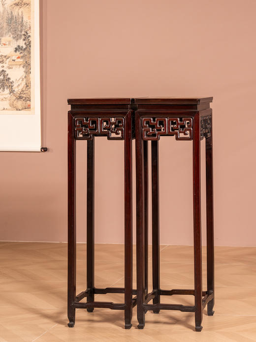 清	红木镶云石透雕拐子纹高花几（一对） 商品图3