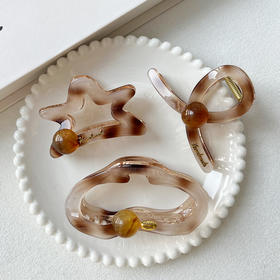 温柔复古氛围琥珀流光抓夹-纪念日百货门店同款168243292