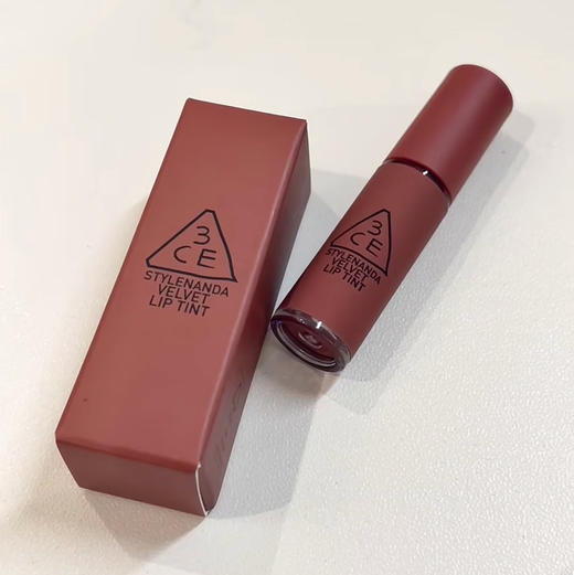 3CE STYLENANDA · 丝绒唇釉哑光雾面口红BITTER HOUR苦咖色肉桂咖棕气质 小样1.5g 商品图0