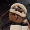 【圣诞新年回馈】2025高级感深秋绒语水桶包包！女款毛绒手提包单肩斜挎小包！ 商品缩略图0