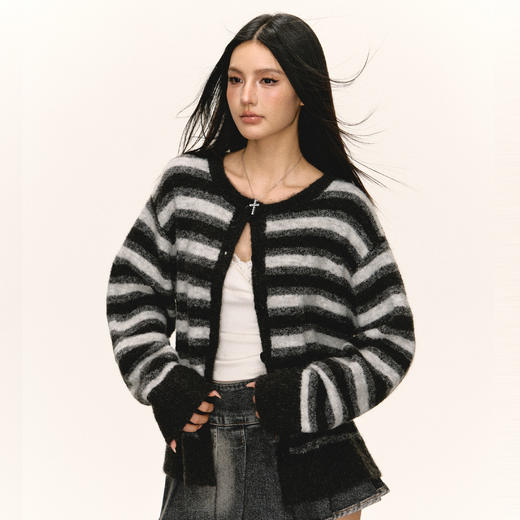 Ariseism 美式复古设计感圆领条纹毛衣开衫女秋冬新款上衣 商品图1