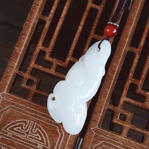 【天然正品】天然新疆料细腻灵芝造型（富贵如意）一级白和田玉吊坠项链46.2*19.1*11.3MM(皆取最大值) 081225NJS01特价：580 商品图5