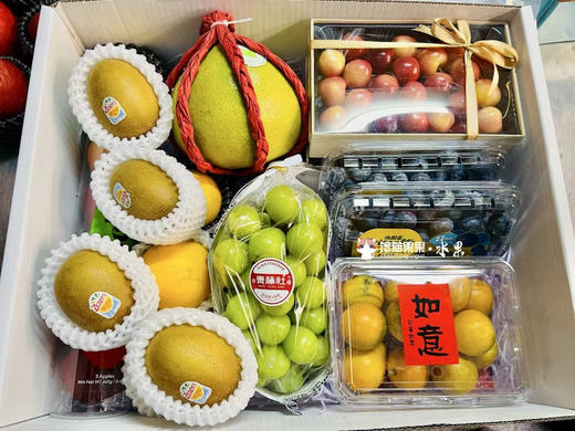 节日伴手礼*水果礼盒  品类丰富营养全面   礼送健康  水果随季节变化会有细微调整 商品图0