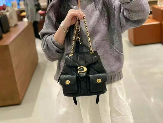 好折！Coach专柜款小香风Tabby双肩包 原价5k+现在只要￥2799直邮到手 商品图1