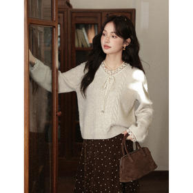 鹿向南「馥郁甜茶」短款燕麦色毛衣女秋冬蕾丝拼接慵懒针织衫上衣