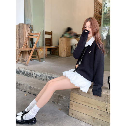 <曾小咸推荐>现货秒杀 ！微信超特价！韩系v领爱心针织衫 日常189.99 立减100 秒杀89.99！！ 商品图2