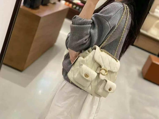 好折！Coach专柜款小香风Tabby双肩包 原价5k+现在只要￥2799直邮到手 商品图5