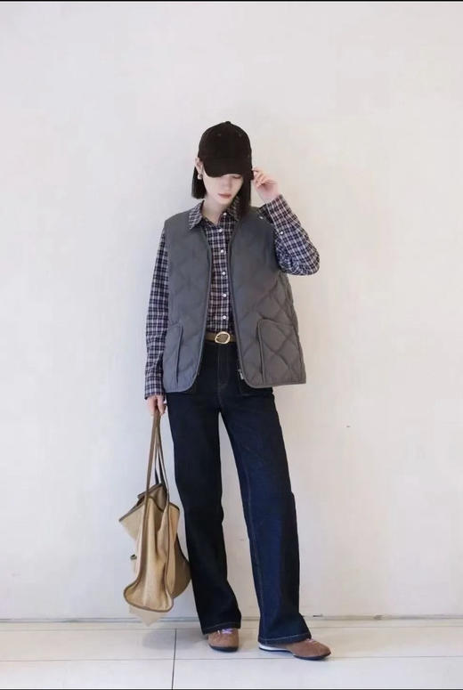 1220-4 小禾女士灰色菱格背心 商品图4