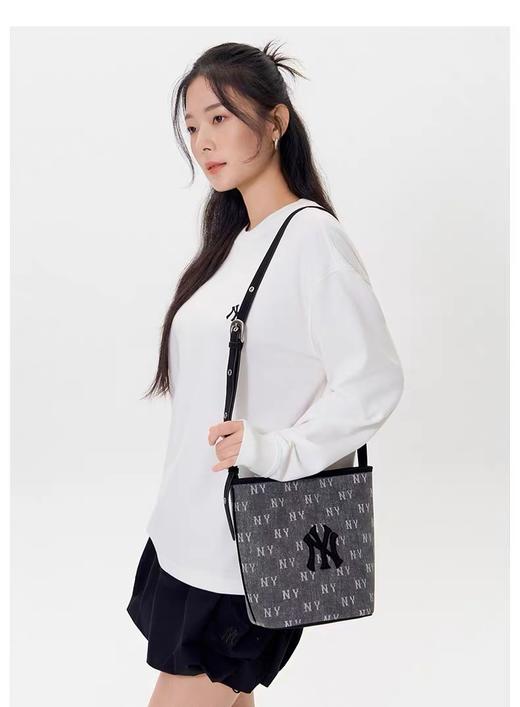 严选 | MLB复古牛仔老花大水桶包 #25FW 男女通背 商品图3