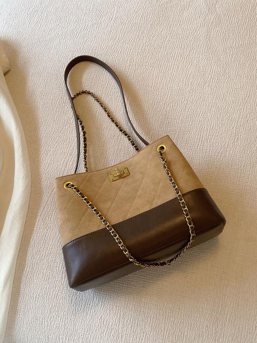 【圣诞新年回馈】枫絮秋阳托特包！2025女秋冬麂皮小众菱格链条单肩斜挎包！ 商品图5