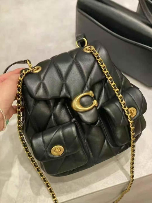 好折！Coach专柜款小香风Tabby双肩包 原价5k+现在只要￥2799直邮到手 商品图3