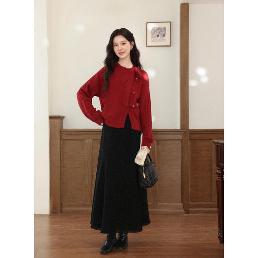 鹿向南「新年甜红」气质红色毛衣女秋冬新款蝴蝶结不规则针织上衣 商品图1