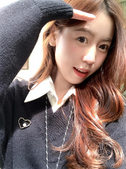 <曾小咸推荐>现货秒杀 ！微信超特价！韩系v领爱心针织衫 日常189.99 立减100 秒杀89.99！！ 商品图10