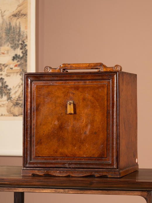 清代  瘿木提梁书箱 商品图4