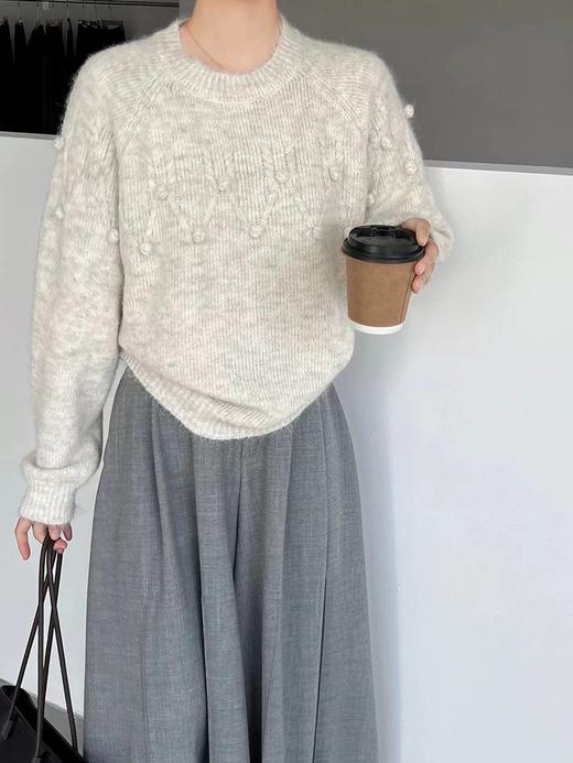 D122122秋冬新款设计感软糯毛球圆领毛衣菱形麻花甜美套头针织衫女 商品图1