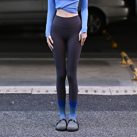 【年后减脂福利 79元】beemen 软软糯糯裸感瑜伽裤 莱卡超细纱线 柔软贴服 弹力超大  裤脚可裁剪 高个子小个子可穿  孕妇可穿 商品图4