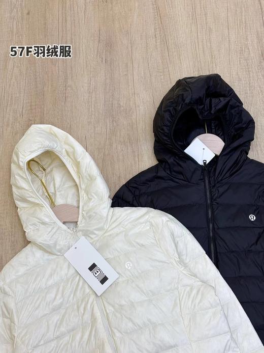 D122140女士轻暖系列连帽白鸭绒夹克式羽绒服 商品图11