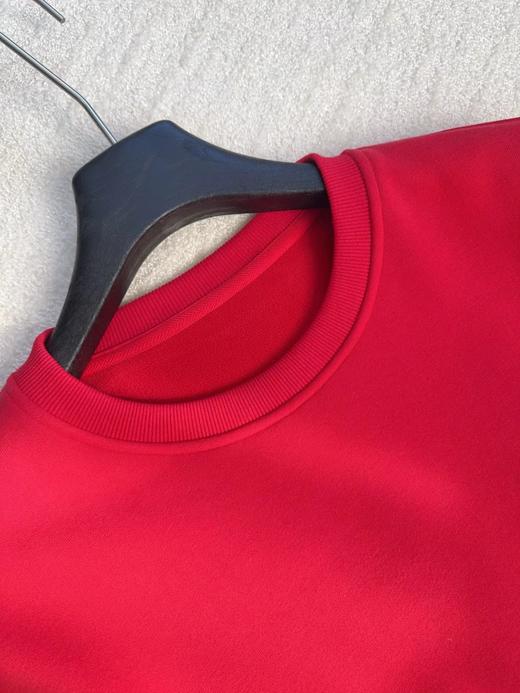 D122103新年战袍来啦！冬季一体绒情侣款红色圆领加厚卫衣 商品图13