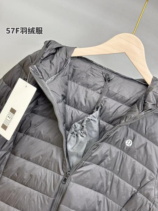 D122140女士轻暖系列连帽白鸭绒夹克式羽绒服 商品图4