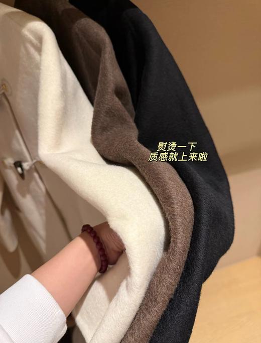 D122113赵露思同款上身减龄又显瘦小熊羊绒牛角扣大衣 商品图6