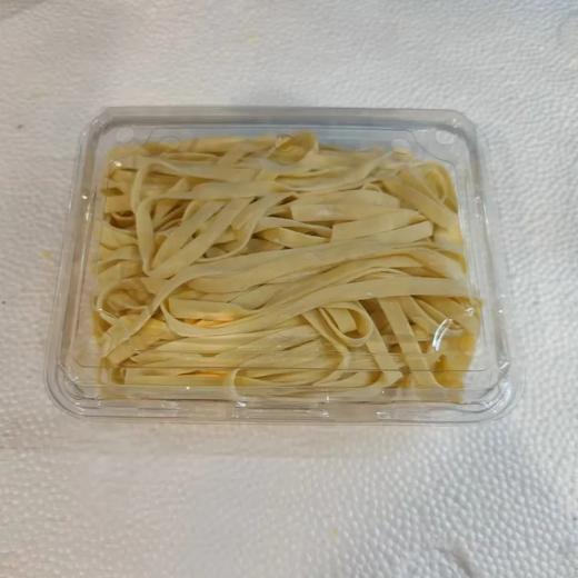 【超市】新鲜面条（中宽面）约500g 商品图0