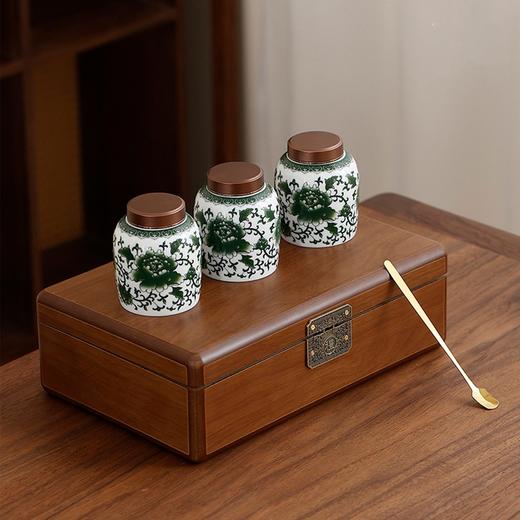 胡桃木.迷你吉祥罐【3小瓷.3两装（螺旋口）+茶勺】60元1套.整箱16套 商品图0