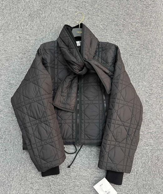 女款菱格短款外套he010 商品图0