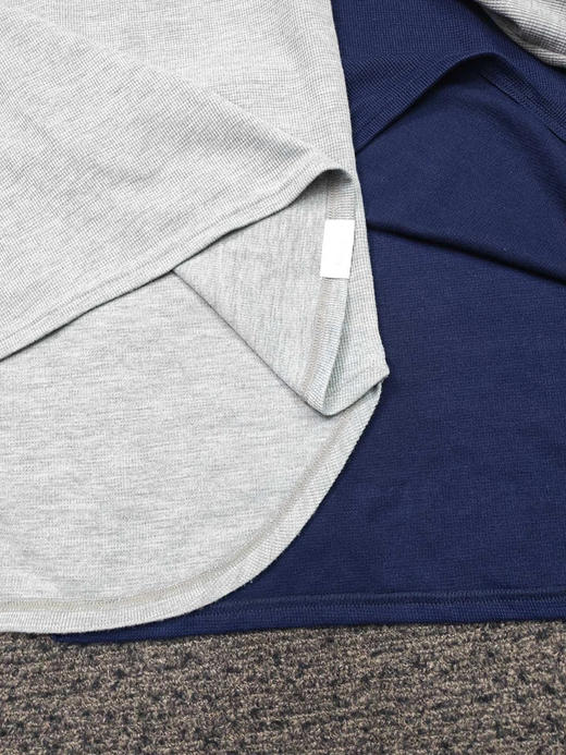 日单正品PING 女款高尔夫连帽卫衣。
灰色S M 蓝色L LL各几件
S 胸围110 M 胸围114 L 胸围118 LL 胸围122 商品图5