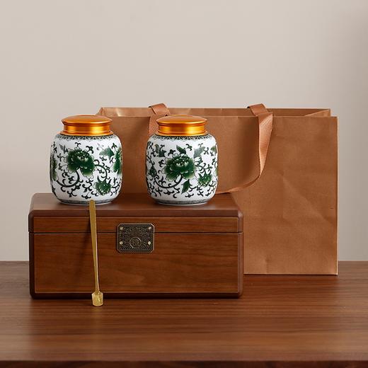 胡桃木.旺来罐【木盒.2瓷.半斤装（螺旋口）+茶勺】85元1套.整箱12套 商品图1