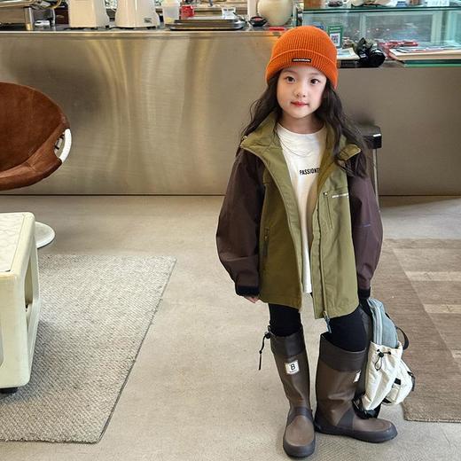 艾摩贝贝儿童三防面料山系冲锋衣男女童韩版宽松洋气撞色户外休闲连帽外套 商品图1